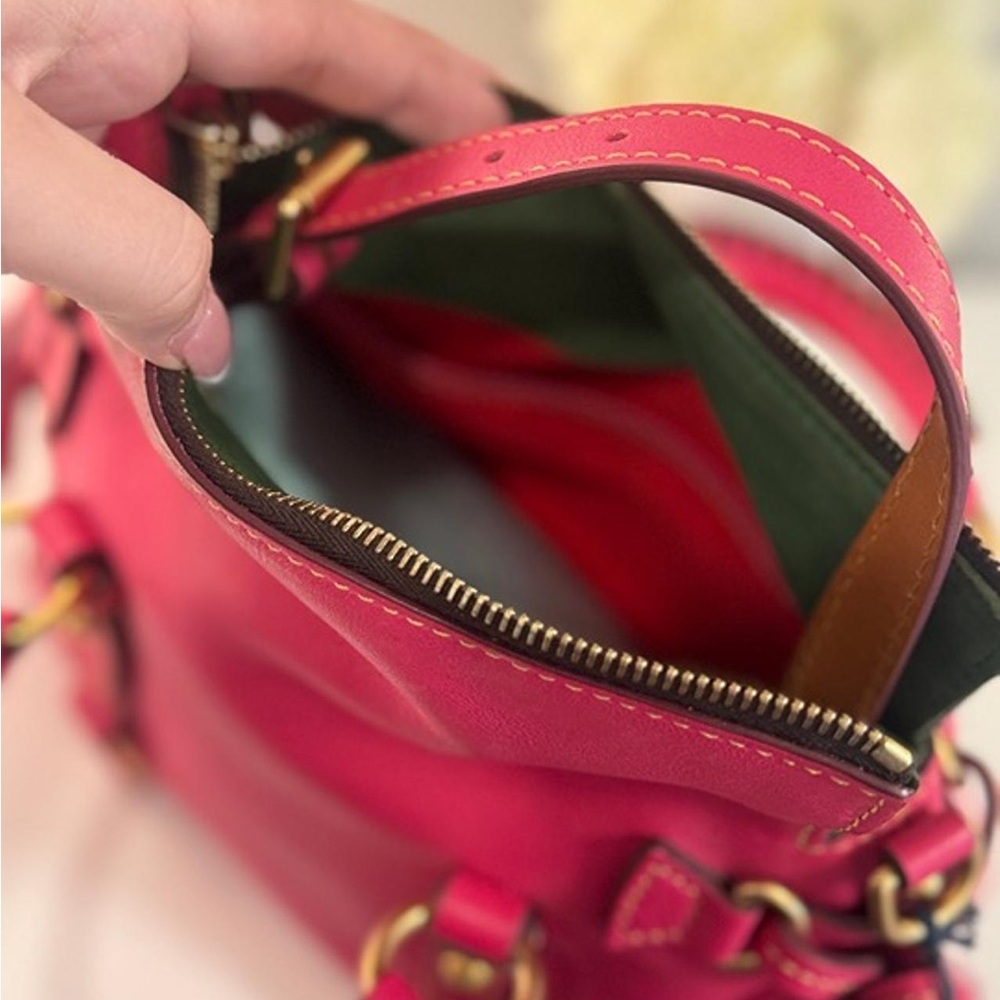 Bourke purse with original tags still attached: never used - Picture 4 of 4